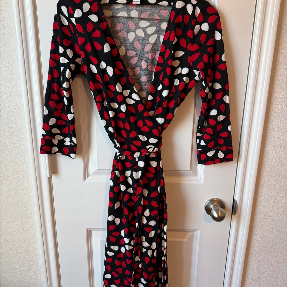 ✨ICONIC✨ Diane von Furstenberg Geometric Long Sleeve Wrap Dress Size 6 - Picture 4 of 7